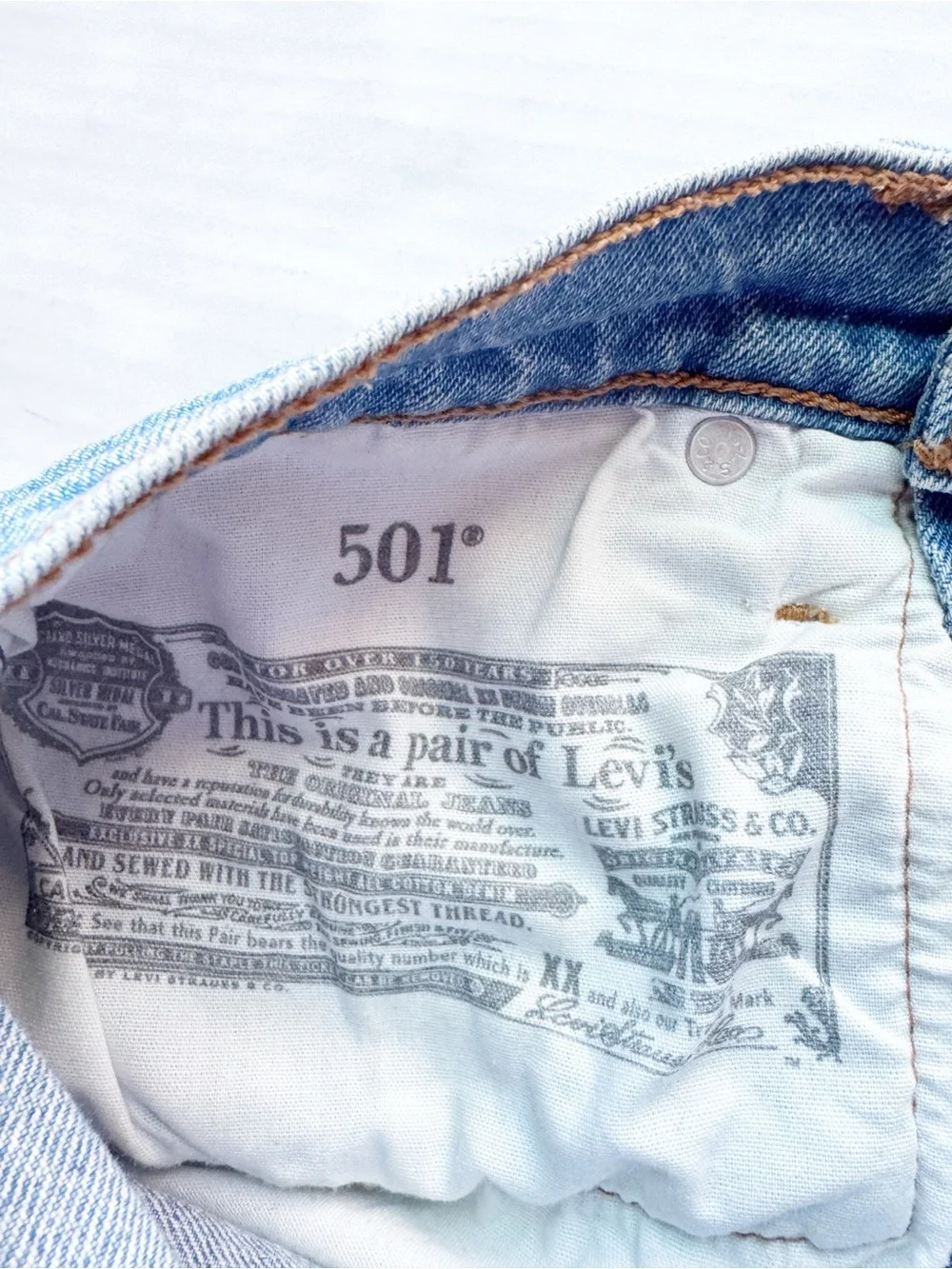 Women's Levis 501 Original High Rise Distressed Hem Cut Off Shorts - Picture 15 of 16